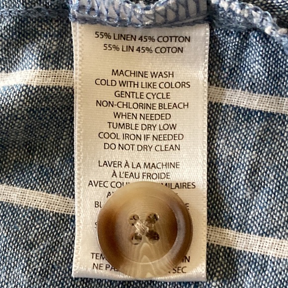 Beachlunchlounge Sleeveless V-Neck Top. Size Medium. - Picture 4 of 8